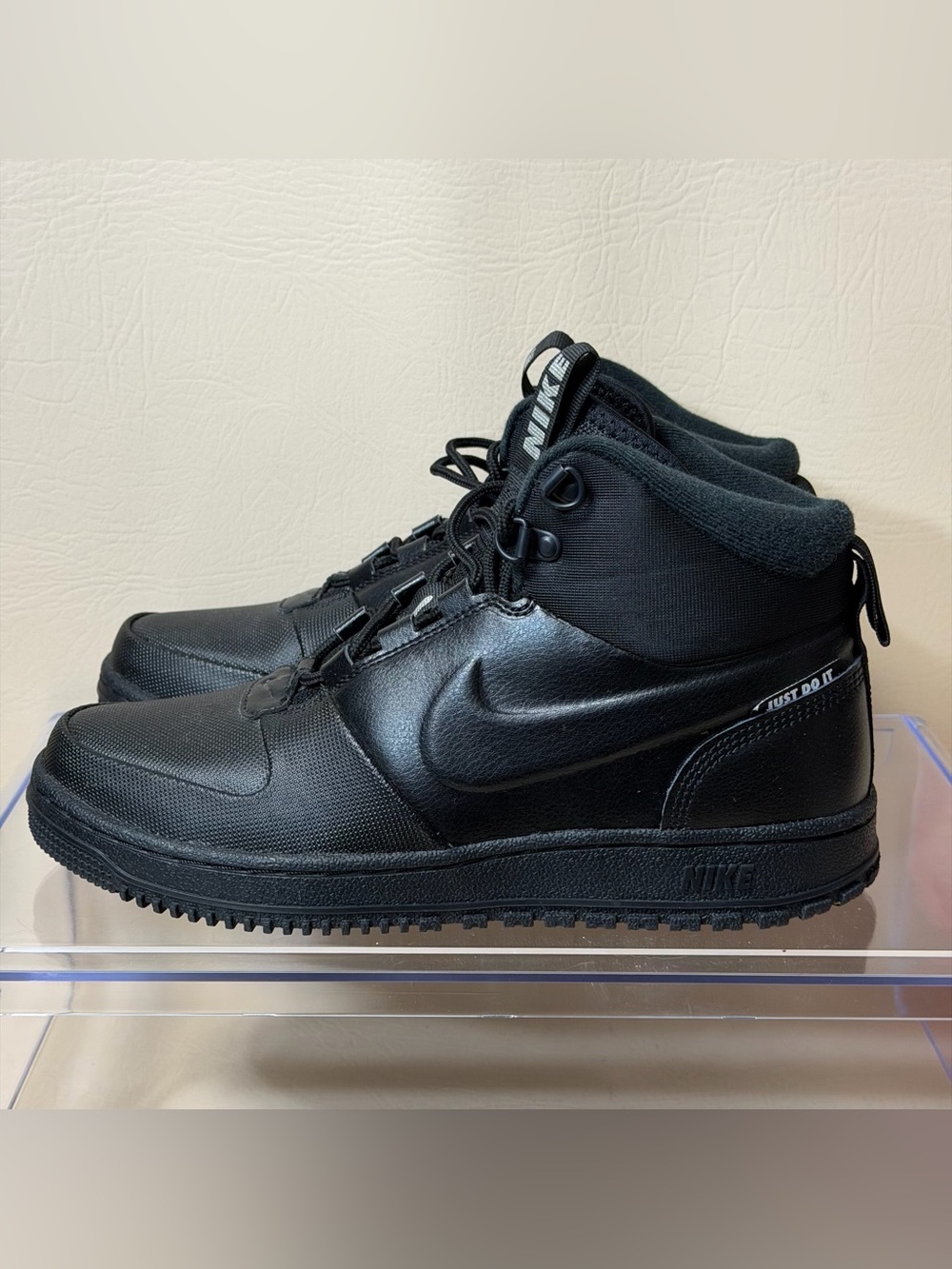 Nike Path Winter Mens
Boots Sz 7.5